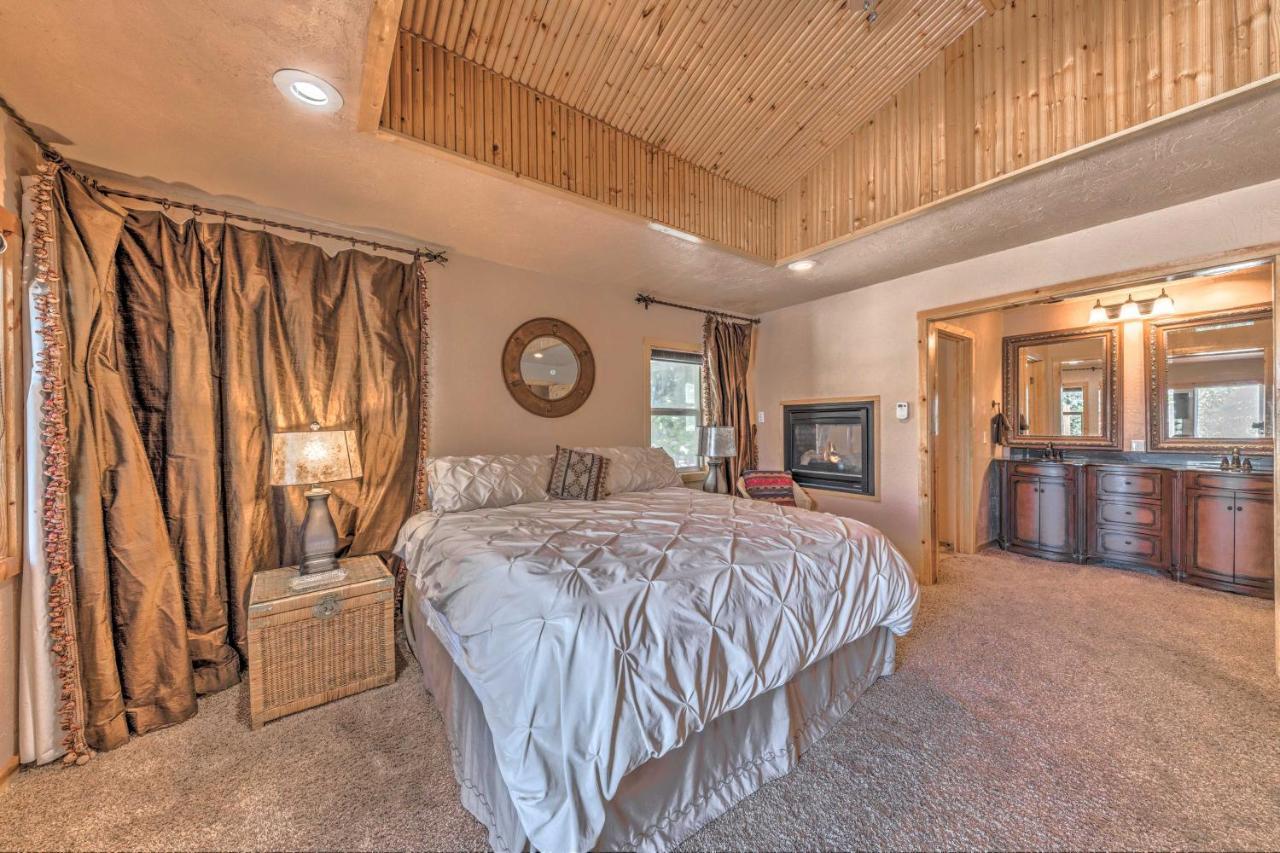 Spacious Ruidoso Home With Hot Tub And Fireplaces المظهر الخارجي الصورة